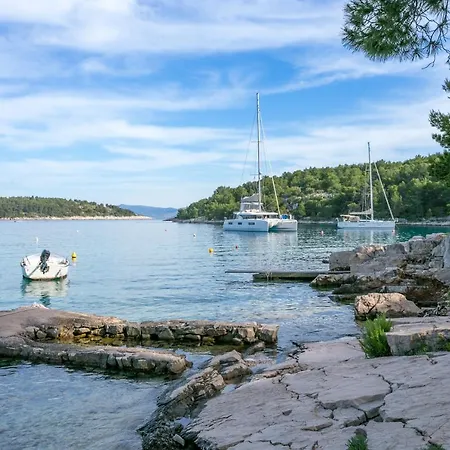 With A Parking Space Cove Smrceva, Brac - 20193 * Milna (Brac)