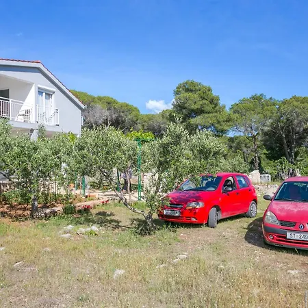 With A Parking Space Cove Smrceva, Brac - 20193 Apartment Milna (Brac)
