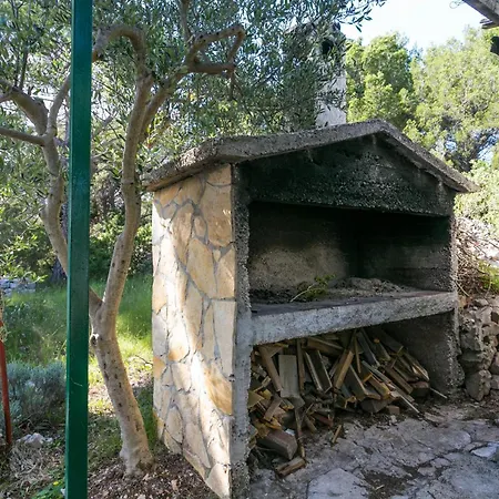 With Parking Space Cove Smrceva, Brac - 20193 Milna (Brac)